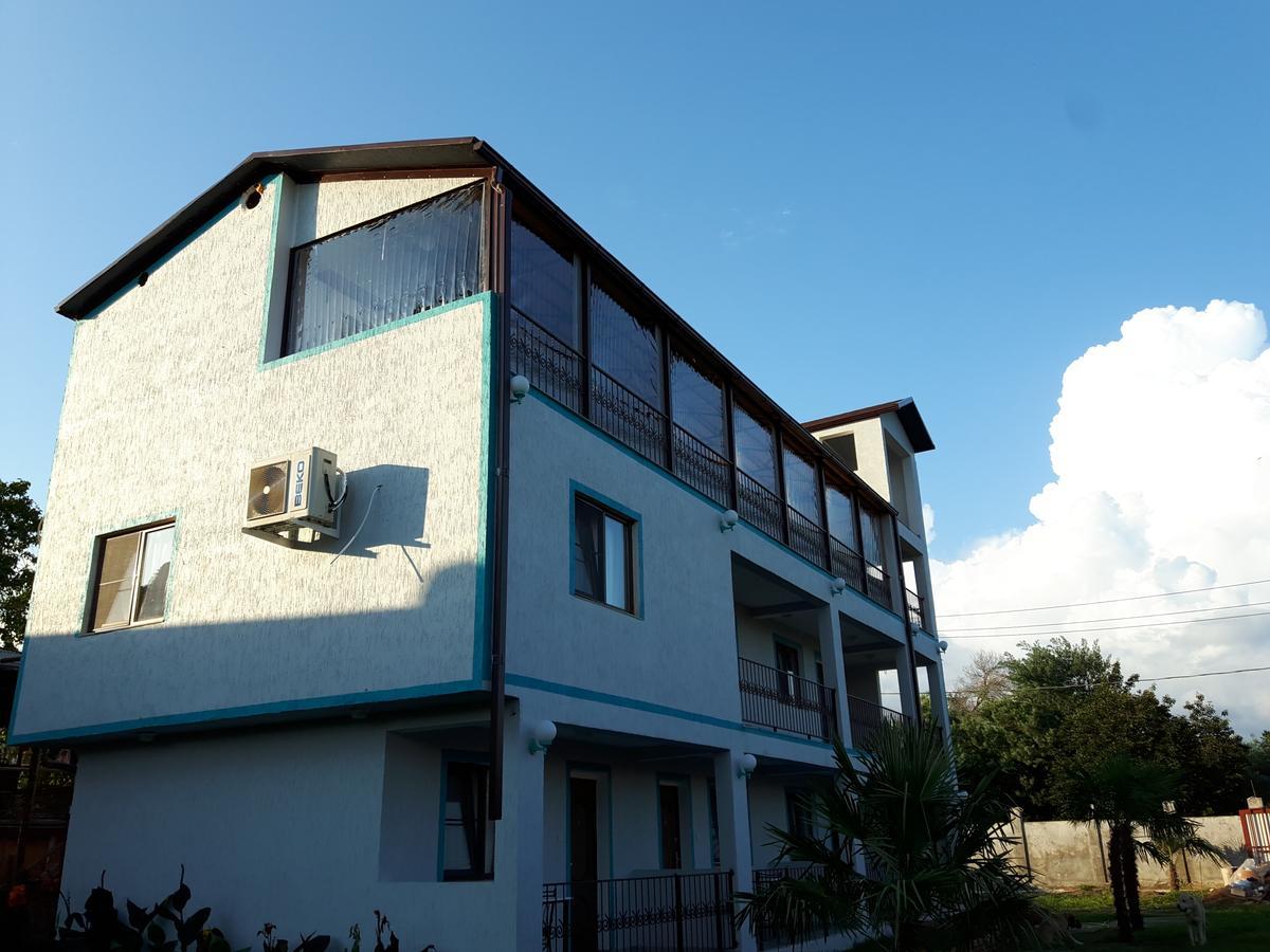 Apsa Butik Hotel Sukhumi Exterior foto